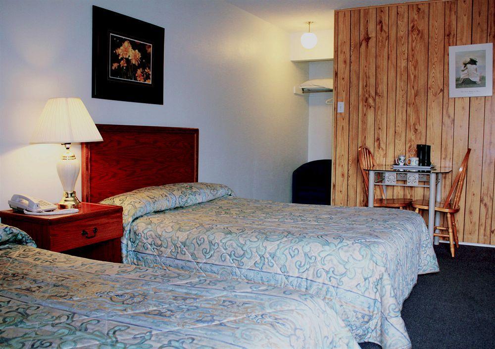 Lake City Motel Dartmouth Buitenkant foto