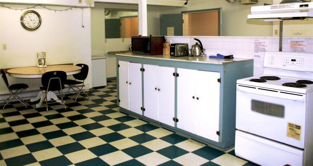 Lake City Motel Dartmouth Buitenkant foto