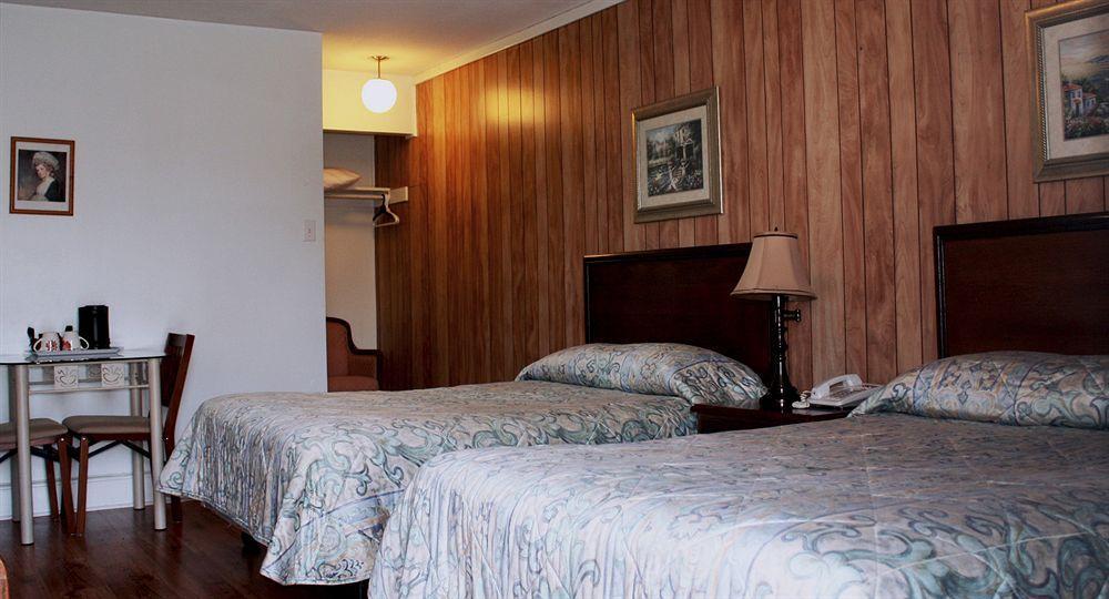 Lake City Motel Dartmouth Buitenkant foto