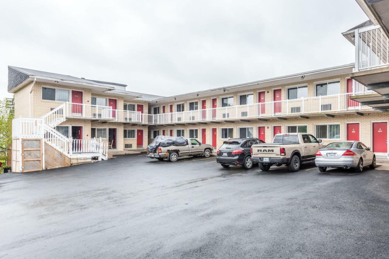 Lake City Motel Dartmouth Buitenkant foto