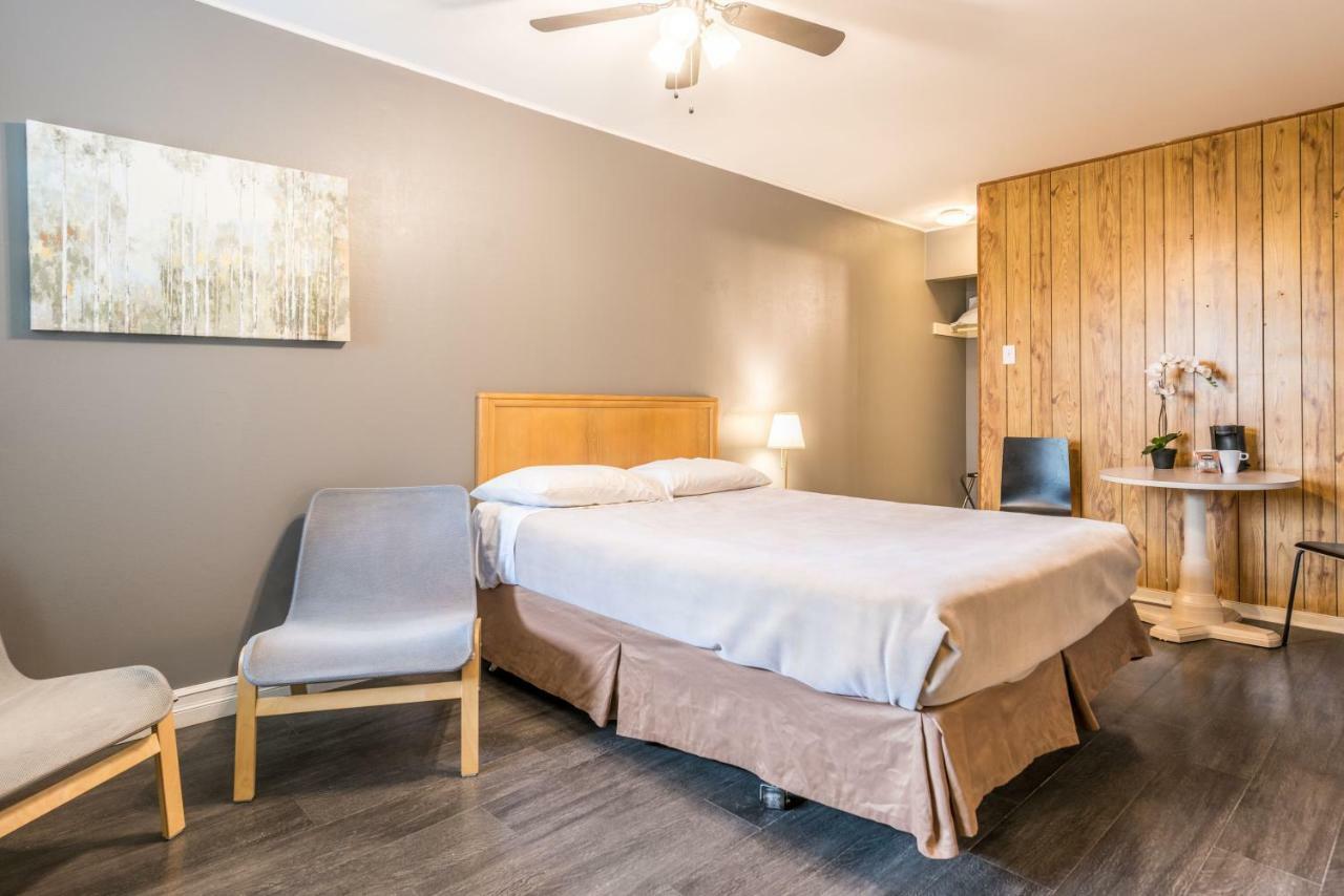 Lake City Motel Dartmouth Buitenkant foto