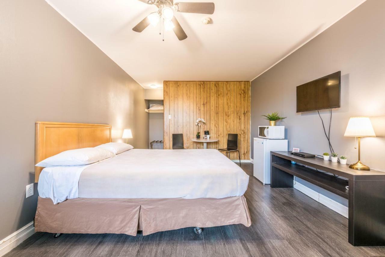 Lake City Motel Dartmouth Buitenkant foto