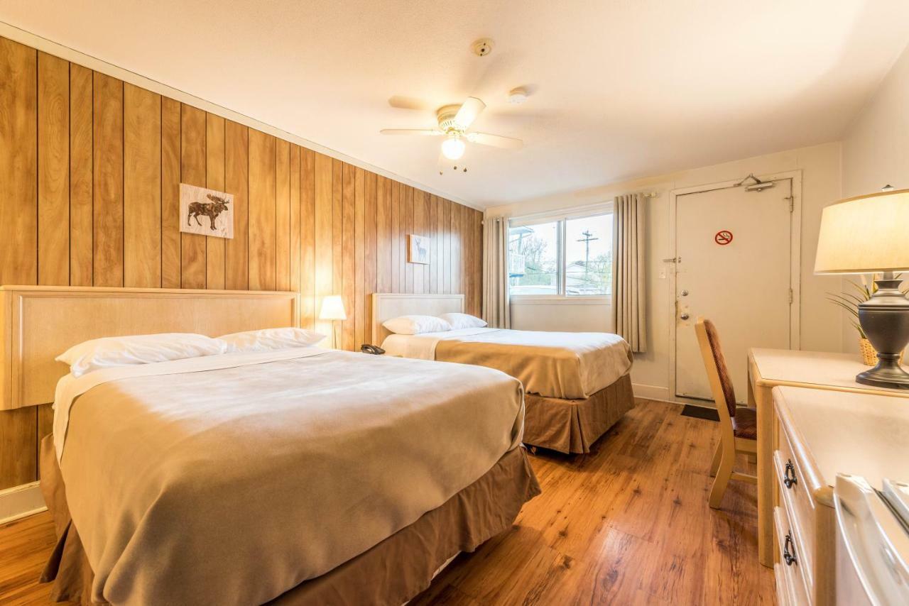 Lake City Motel Dartmouth Buitenkant foto